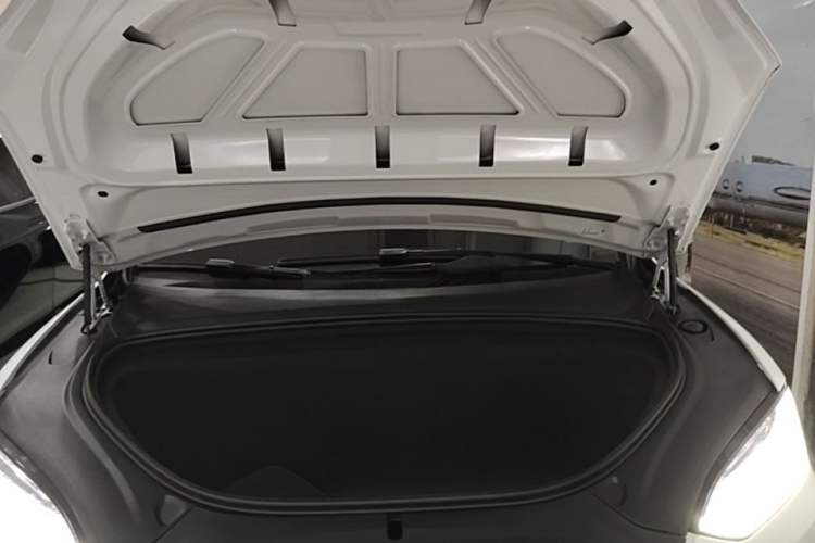 Used Tesla Model X 2023 Three-Motor All-Wheel-Drive Plaid Version Engine Bay