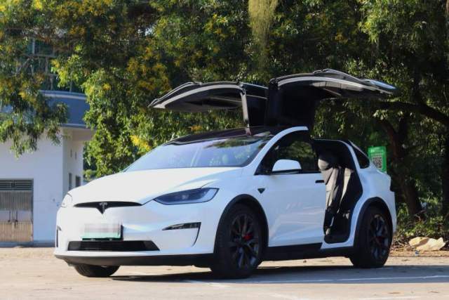 Used Tesla Model X 2023 Three-Motor All-Wheel-Drive Plaid Version