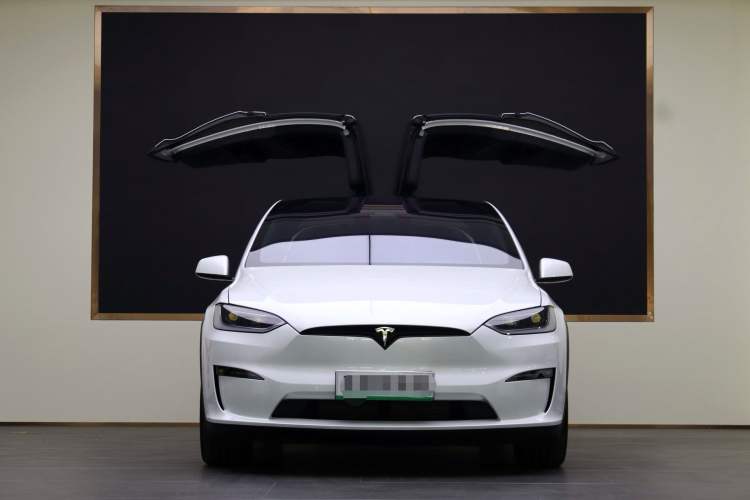 Used Tesla Model X 2023 Three-Motor All-Wheel-Drive Plaid Version Exterior 2