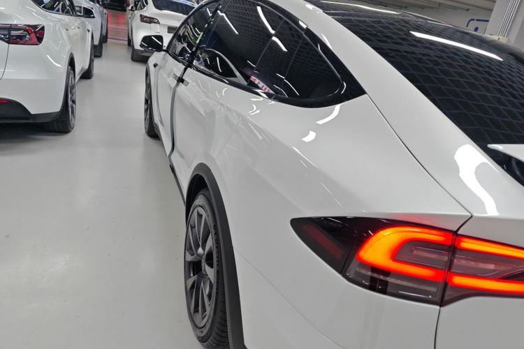 Used Tesla Model X 2023 Dual-Motor All-Wheel-Drive Version Exterior 3