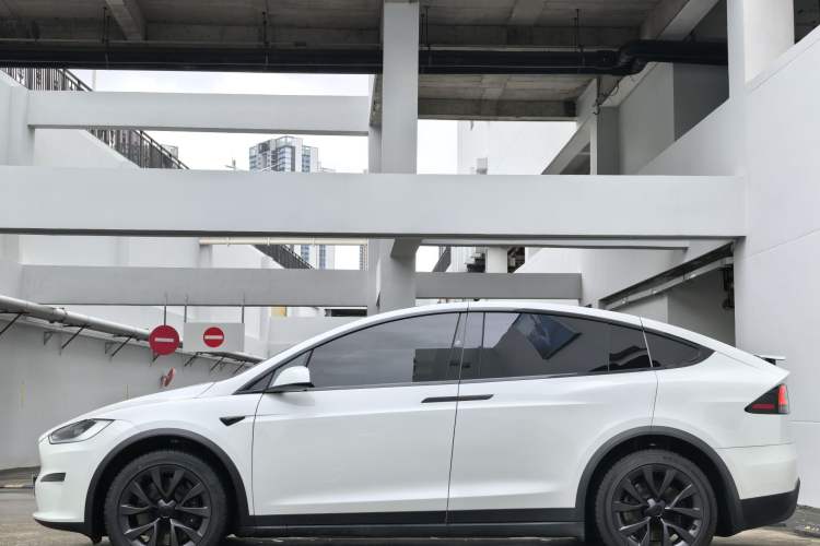 Used Tesla Model X 2023 Dual-Motor All-Wheel-Drive Version Exterior 3