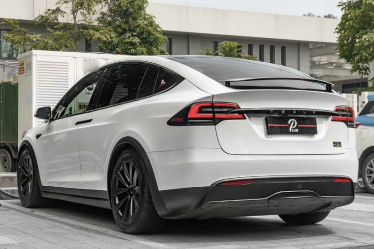 Used Tesla Model X 2023 Three-Motor All-Wheel-Drive Plaid Version Exterior 4