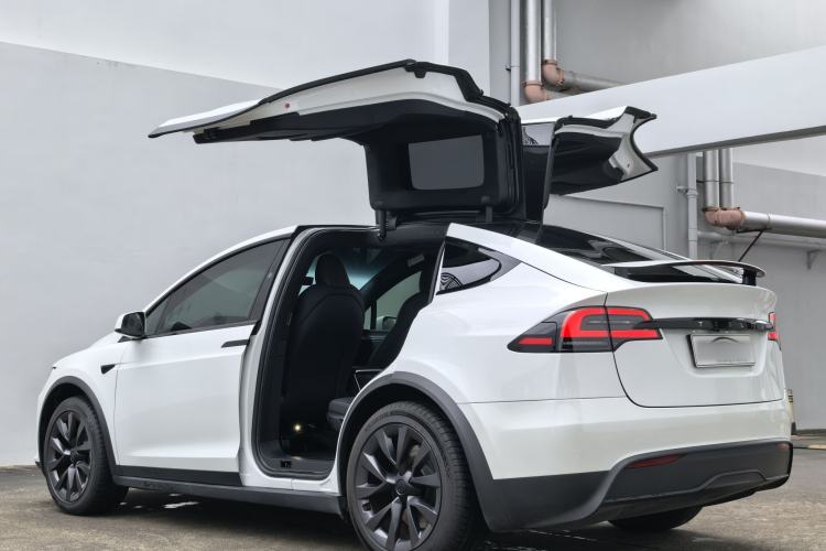 Used Tesla Model X 2023 Dual-Motor All-Wheel-Drive Version Exterior 4