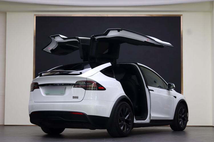Used Tesla Model X 2023 Three-Motor All-Wheel-Drive Plaid Version Exterior 4