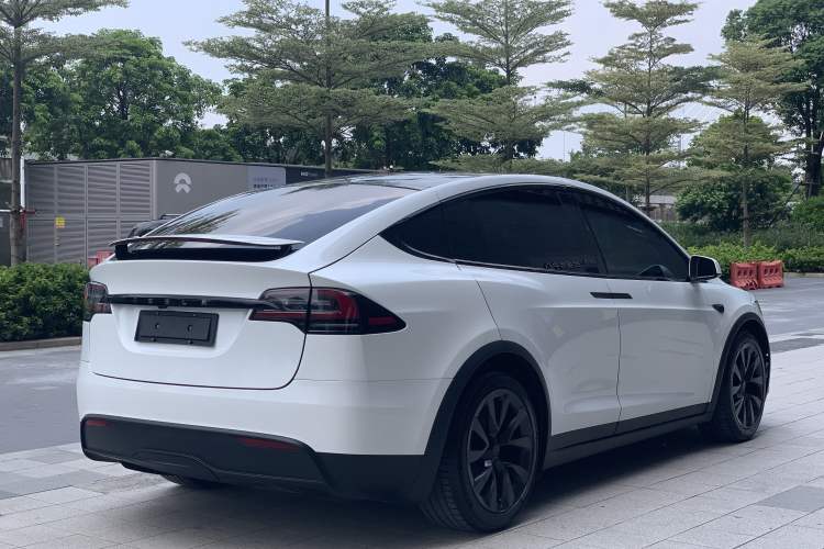 Used Tesla Model X 2023 Dual-Motor All-Wheel-Drive Version Exterior 4