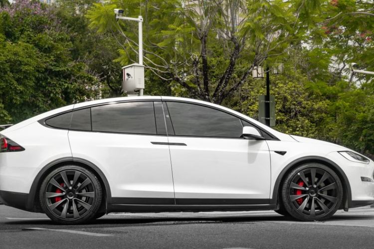Used Tesla Model X 2023 Three-Motor All-Wheel-Drive Plaid Version Exterior 5
