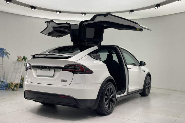 Used Tesla Model X 2023 Three-Motor All-Wheel-Drive Plaid Version Exterior 6