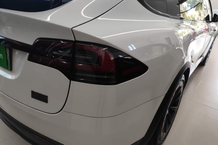 Used Tesla Model X 2023 Three-Motor All-Wheel-Drive Plaid Version Exterior 6