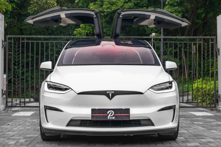 Used Tesla Model X 2023 Dual-Motor All-Wheel-Drive Version Exterior 8