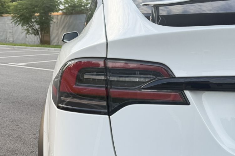 Used Tesla Model X 2023 Dual-Motor All-Wheel-Drive Version Exterior 8