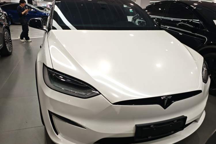 Used Tesla Model X 2023 Dual-Motor All-Wheel-Drive Version Front