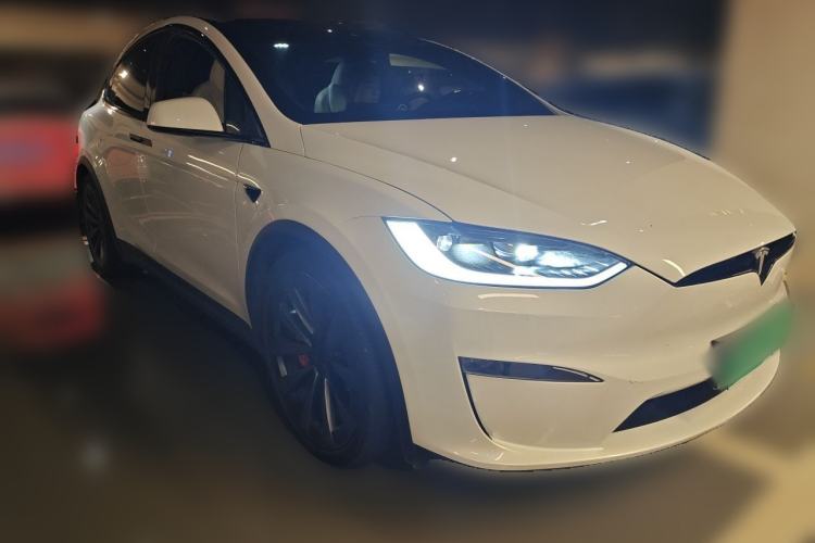 Used Tesla Model X 2023 Dual-Motor All-Wheel-Drive Version Front Right 45 Deg