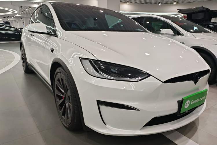 Used Tesla Model X 2023 Three-Motor All-Wheel-Drive Plaid Version Front Right 45 Deg