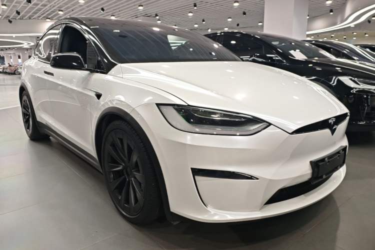 Used Tesla Model X 2023 Dual-Motor All-Wheel-Drive Version Front Right 45 Deg