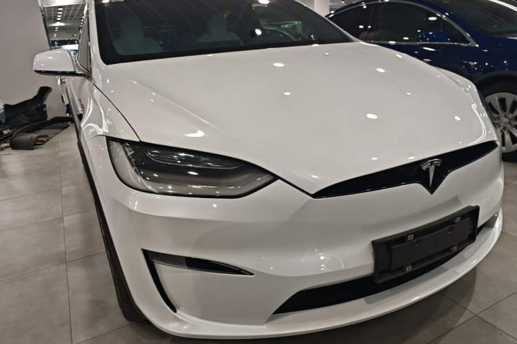 Used Tesla Model X 2023 Dual-Motor All-Wheel-Drive Version Front Right 45 Deg
