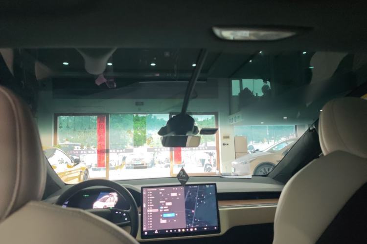 Used Tesla Model X 2023 Dual-Motor All-Wheel-Drive Version Headliner