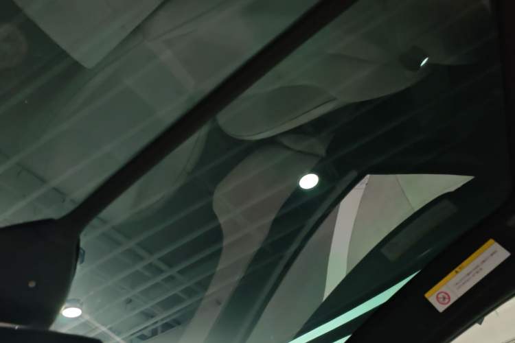 Used Tesla Model X 2023 Three-Motor All-Wheel-Drive Plaid Version Headliner