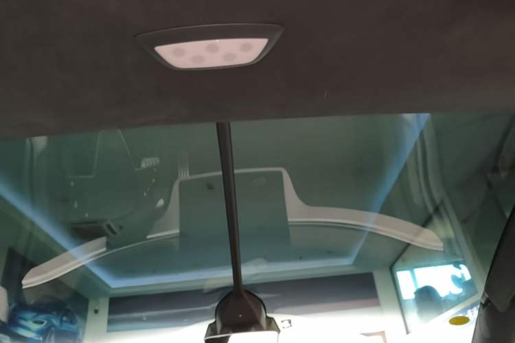 Used Tesla Model X 2023 Dual-Motor All-Wheel-Drive Version Headliner