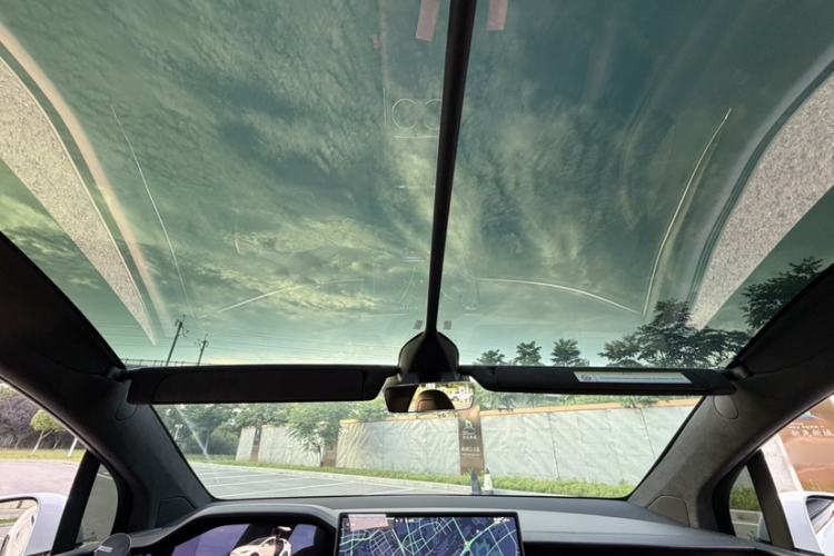 Used Tesla Model X 2023 Dual-Motor All-Wheel-Drive Version Headliner