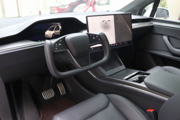 Used Tesla Model X 2023 Three-Motor All-Wheel-Drive Plaid Version Interior 1