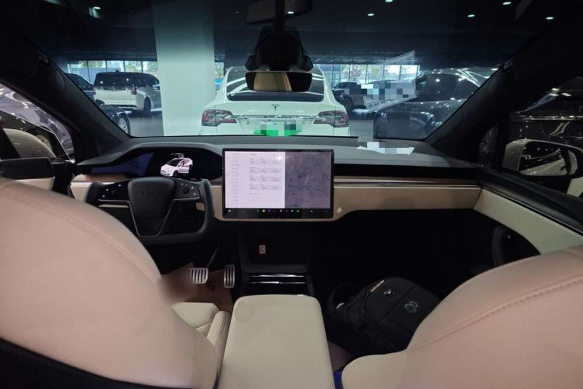 Used Tesla Model X 2023 Dual-Motor All-Wheel-Drive Version Interior 2