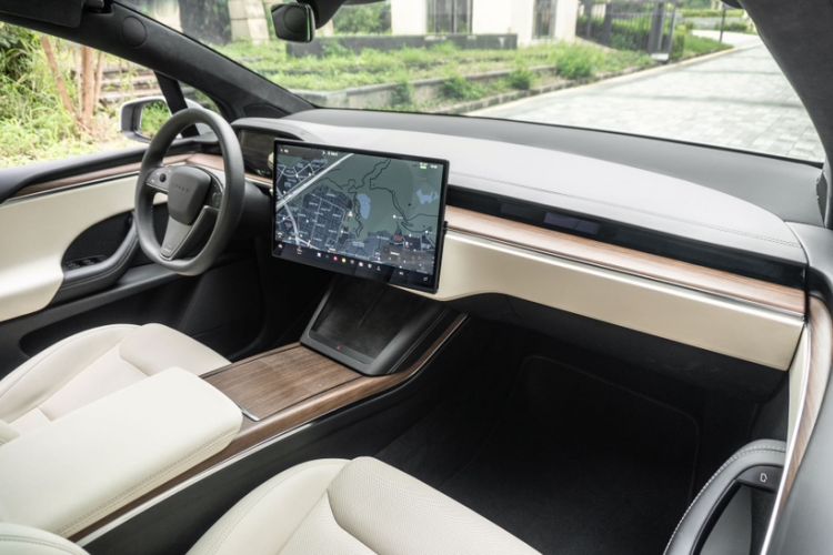 Used Tesla Model X 2023 Dual-Motor All-Wheel-Drive Version Interior 2