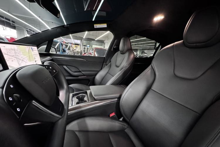 Used Tesla Model X 2023 Dual-Motor All-Wheel-Drive Version Interior 2