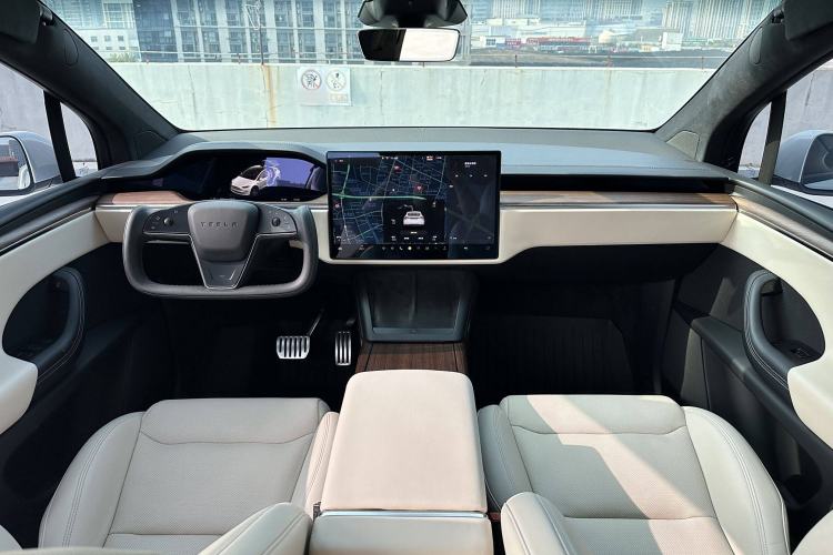 Used Tesla Model X 2023 Dual-Motor All-Wheel-Drive Version Interior 2
