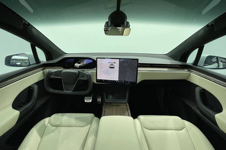 Used Tesla Model X 2023 Dual-Motor All-Wheel-Drive Version Interior 2
