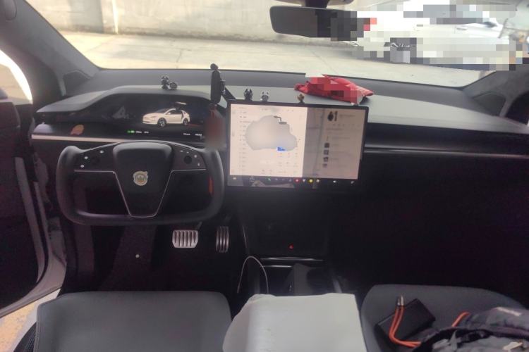 Used Tesla Model X 2023 Dual-Motor All-Wheel-Drive Version Interior 2