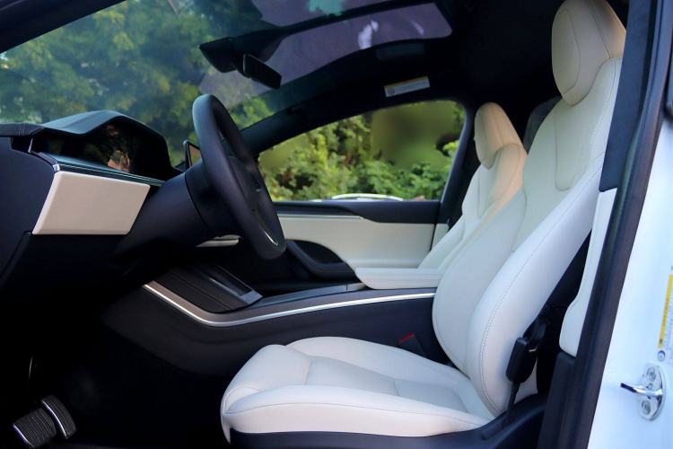 Used Tesla Model X 2023 Dual-Motor All-Wheel-Drive Version Interior 2