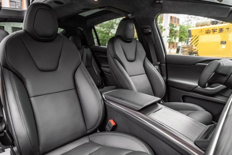 Used Tesla Model X 2023 Dual-Motor All-Wheel-Drive Version Interior 3