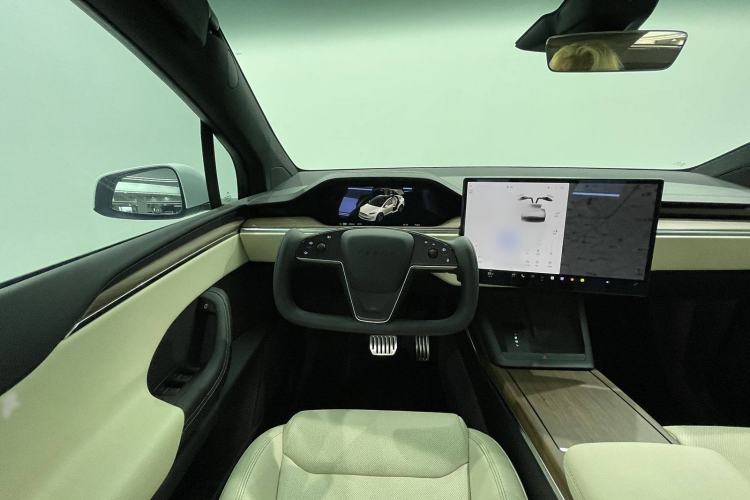 Used Tesla Model X 2023 Dual-Motor All-Wheel-Drive Version Interior 3