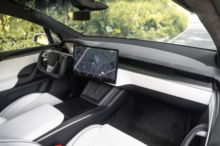 Used Tesla Model X 2023 Three-Motor All-Wheel-Drive Plaid Version Interior 4