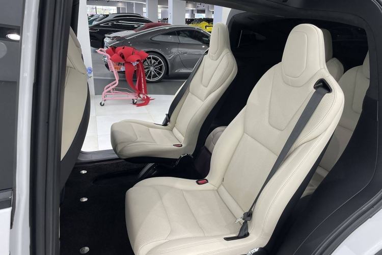 Used Tesla Model X 2023 Dual-Motor All-Wheel-Drive Version Interior 5