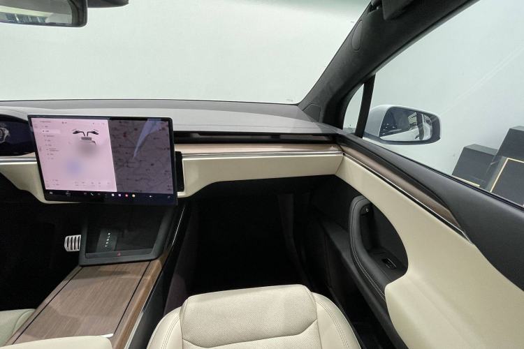 Used Tesla Model X 2023 Dual-Motor All-Wheel-Drive Version Interior 6
