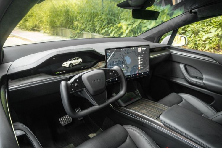 Used Tesla Model X 2023 Dual-Motor All-Wheel-Drive Version Interior 9