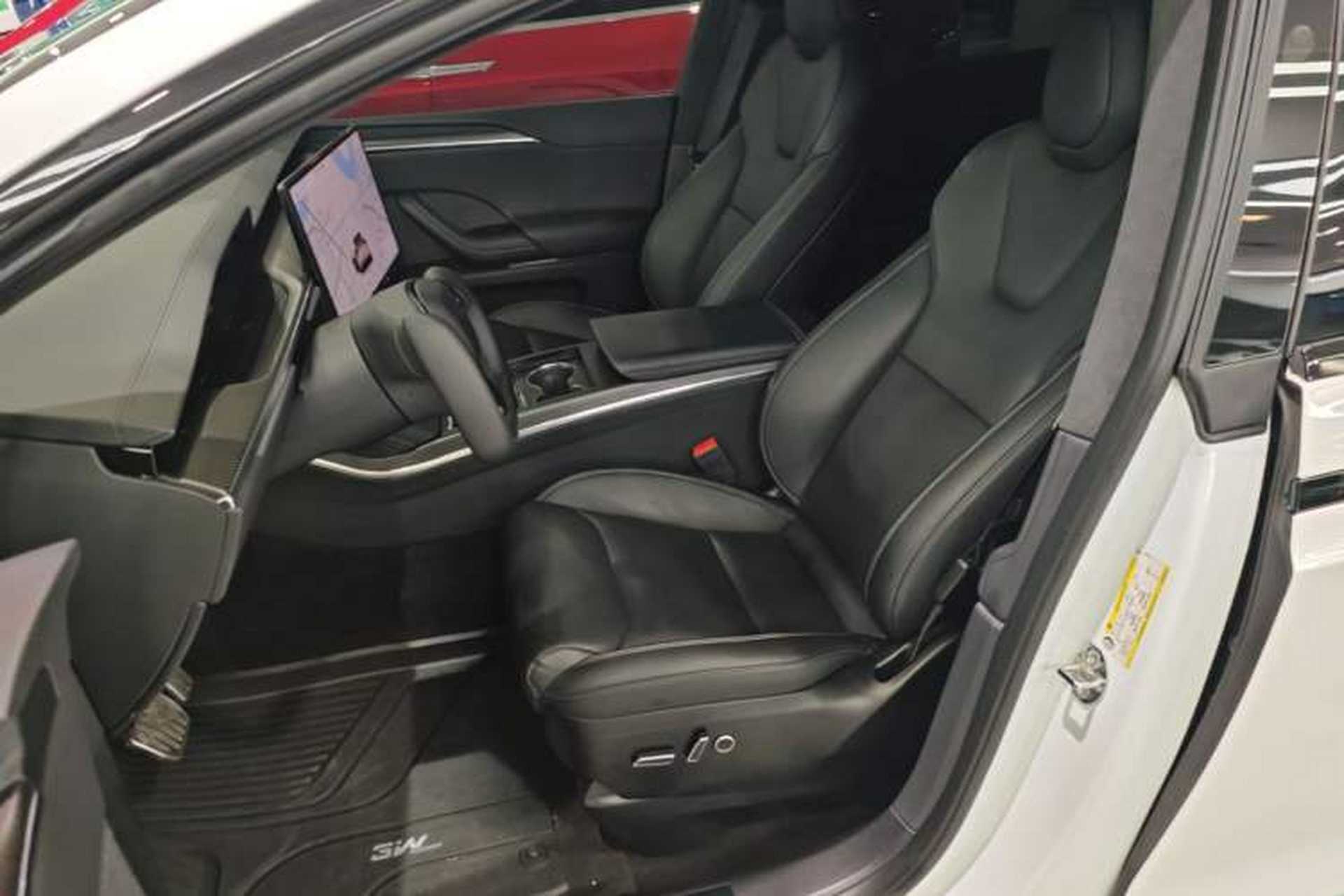 Used Tesla Model X 2023 Three-Motor All-Wheel-Drive Plaid Version Left Front Seat