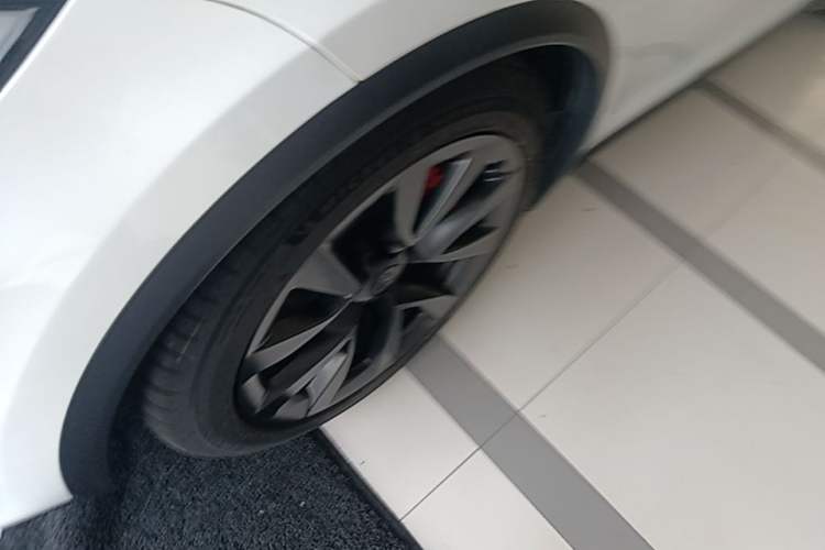 Used Tesla Model X 2023 Dual-Motor All-Wheel-Drive Version Left Front Wheel Hub