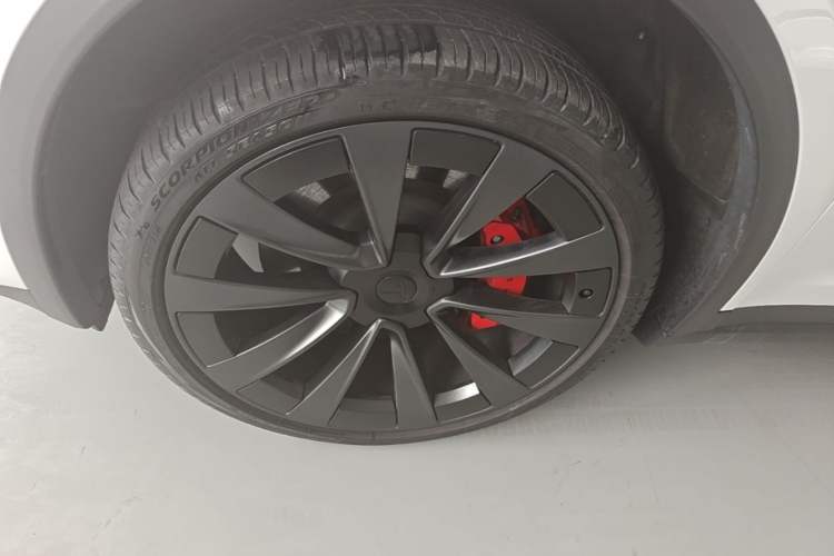 Used Tesla Model X 2023 Three-Motor All-Wheel-Drive Plaid Version Left Front Wheel Hub