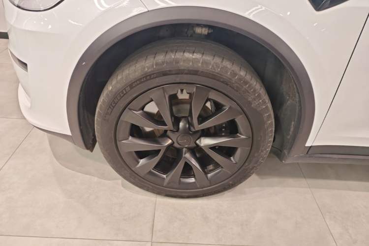 Used Tesla Model X 2023 Dual-Motor All-Wheel-Drive Version Left Front Wheel Hub