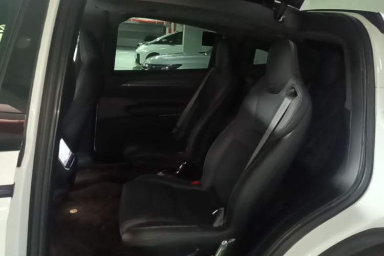 Used Tesla Model X 2023 Three-Motor All-Wheel-Drive Plaid Version Left Rear Seat