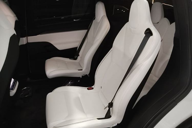 Used Tesla Model X 2023 Three-Motor All-Wheel-Drive Plaid Version Left Rear Seat