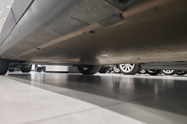 Used Tesla Model X 2023 Dual-Motor All-Wheel-Drive Version Left Side Sill