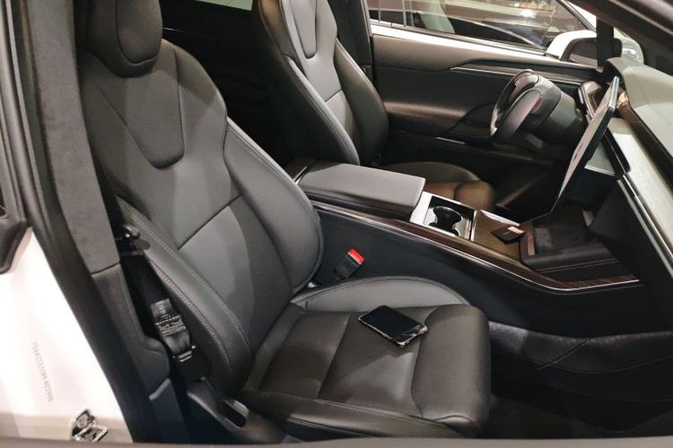Used Tesla Model X 2023 Dual-Motor All-Wheel-Drive Version Right Front Seat