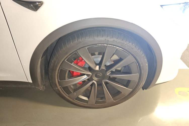 Used Tesla Model X 2023 Dual-Motor All-Wheel-Drive Version Right Front Wheel Hub