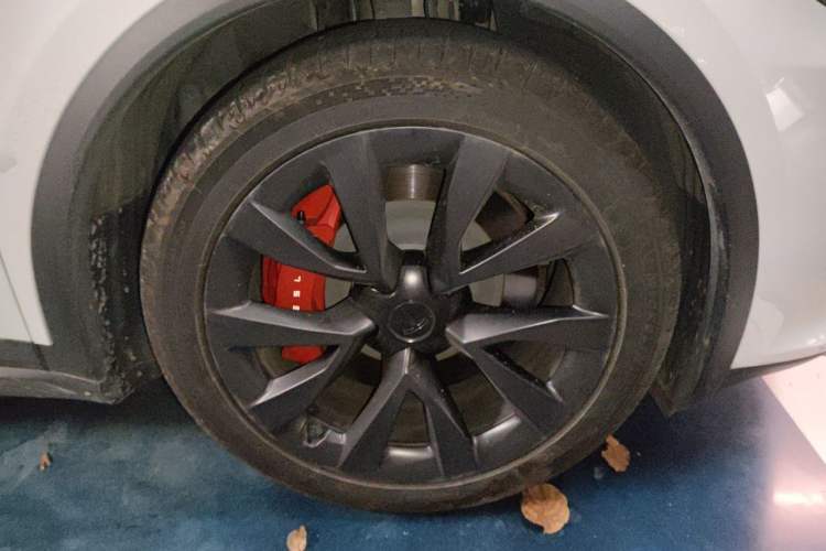 Used Tesla Model X 2023 Dual-Motor All-Wheel-Drive Version Right Front Wheel Hub