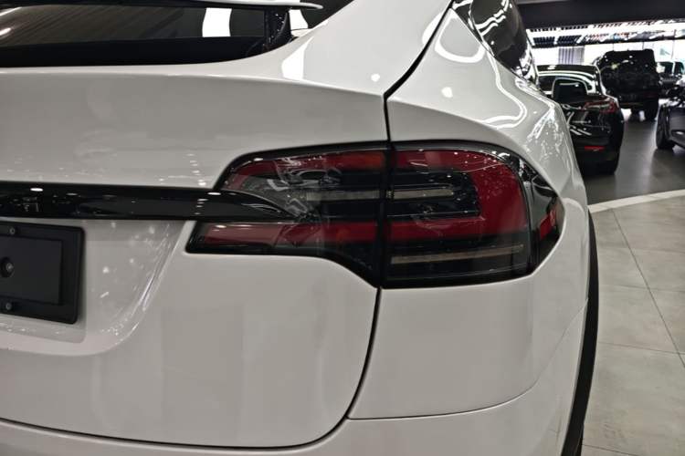 Used Tesla Model X 2023 Dual-Motor All-Wheel-Drive Version Right Rear Taillight