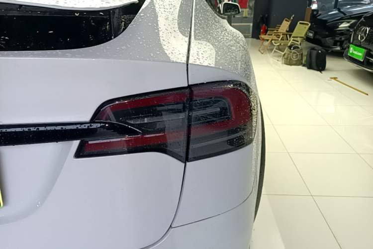 Used Tesla Model X 2023 Dual-Motor All-Wheel-Drive Version Right Rear Taillight