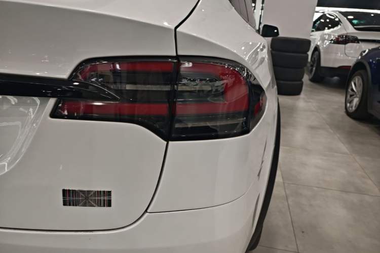 Used Tesla Model X 2023 Dual-Motor All-Wheel-Drive Version Right Rear Taillight